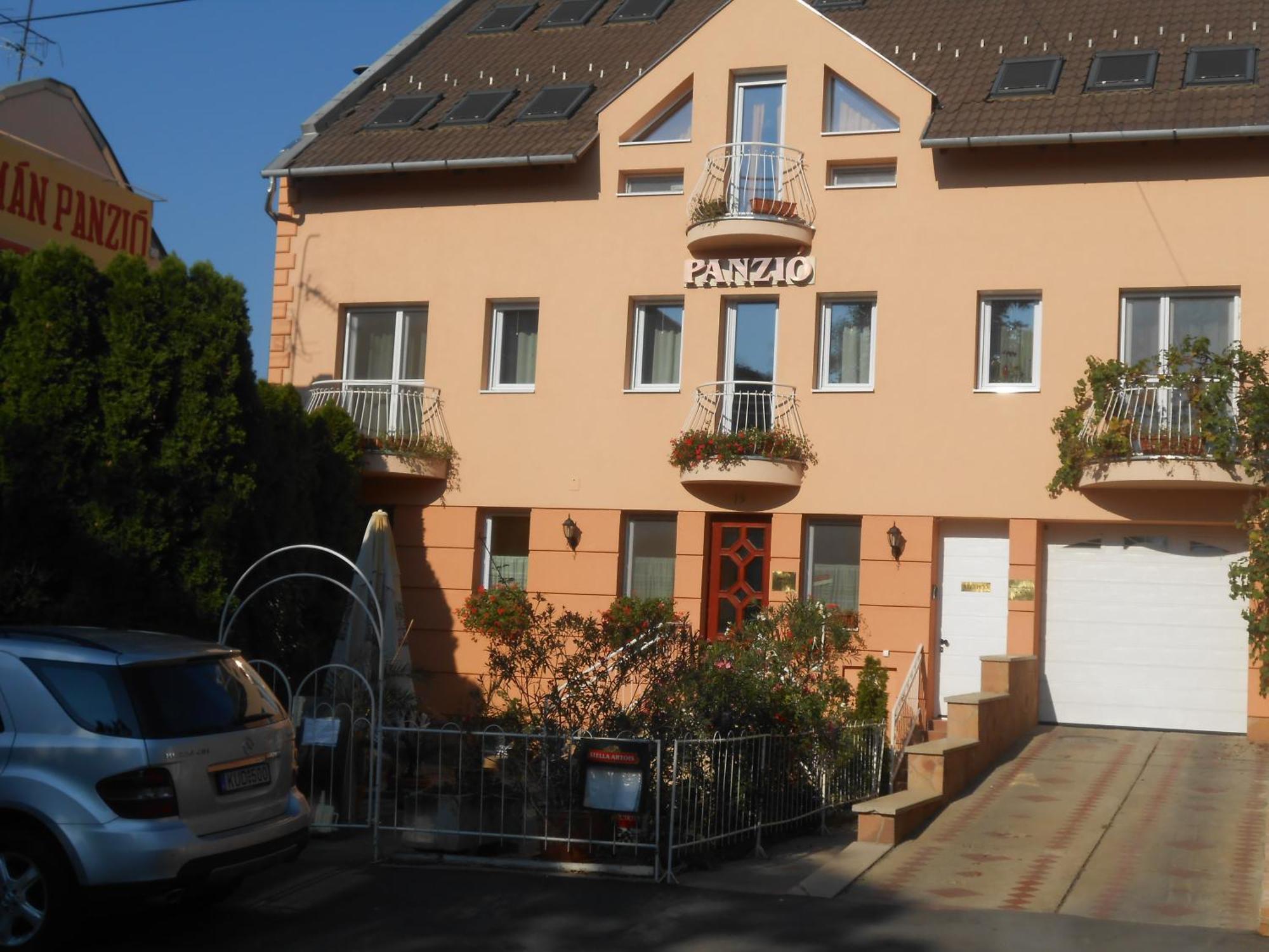 Kalman Panzio Bed & Breakfast Szeged Exterior photo