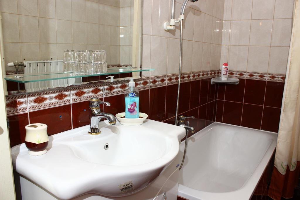 Kalman Panzio Bed & Breakfast Szeged Exterior photo