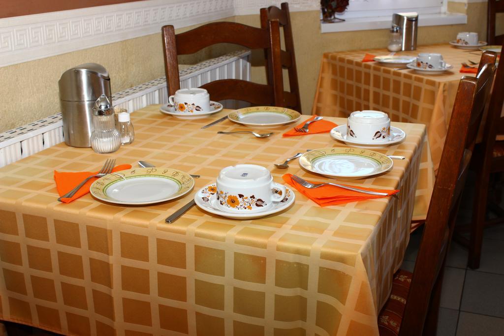 Kalman Panzio Bed & Breakfast Szeged Exterior photo